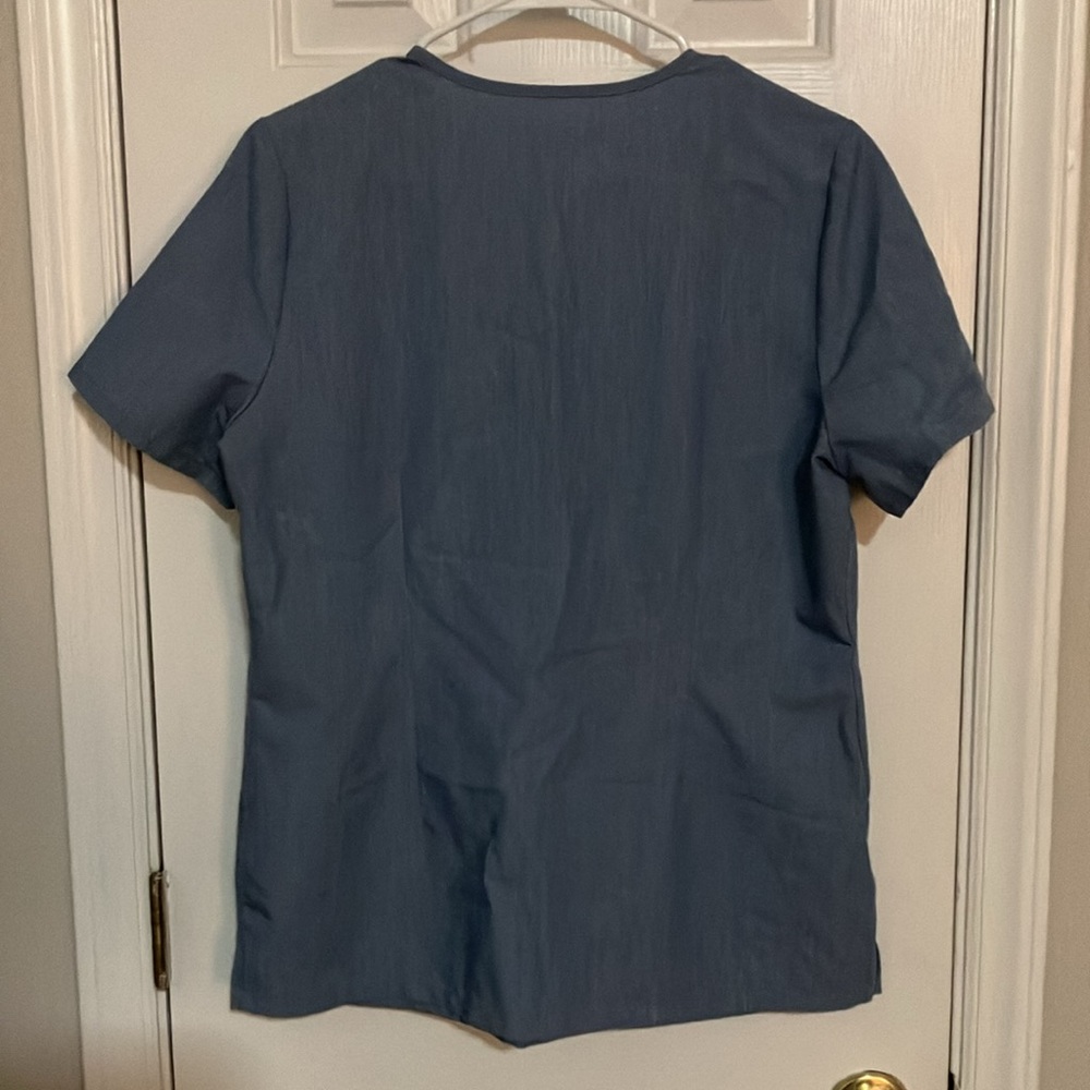 Figs Medium Casma Top in Heather Indigo - Picture 3 of 3